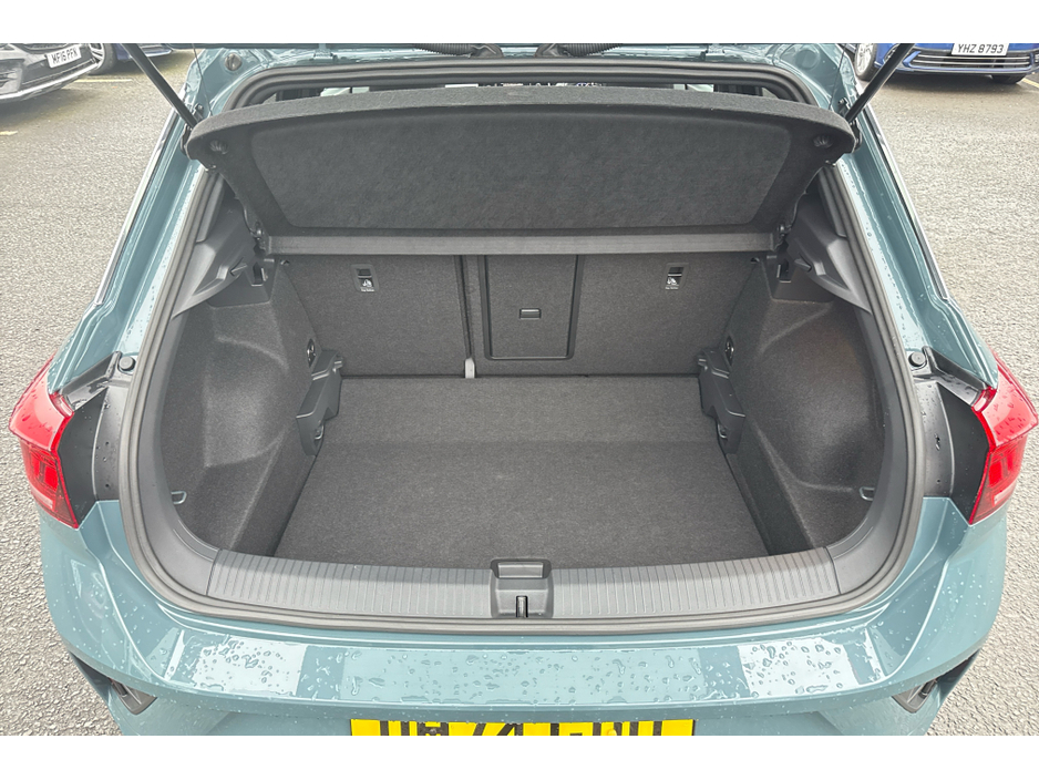 2025 Volkswagen T-Roc R-LINE TSI S-A DSG €41,150