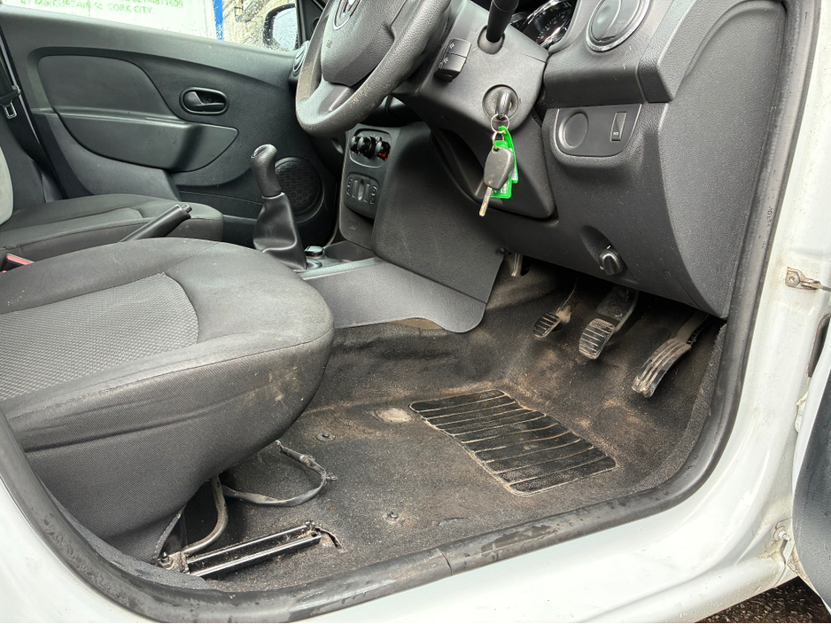 2015 Dacia Sandero ALTERNATIVE 1.5 DCI 90 4DR €6,750