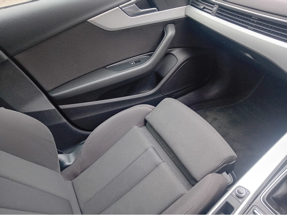 2016 Audi A4 - image 16