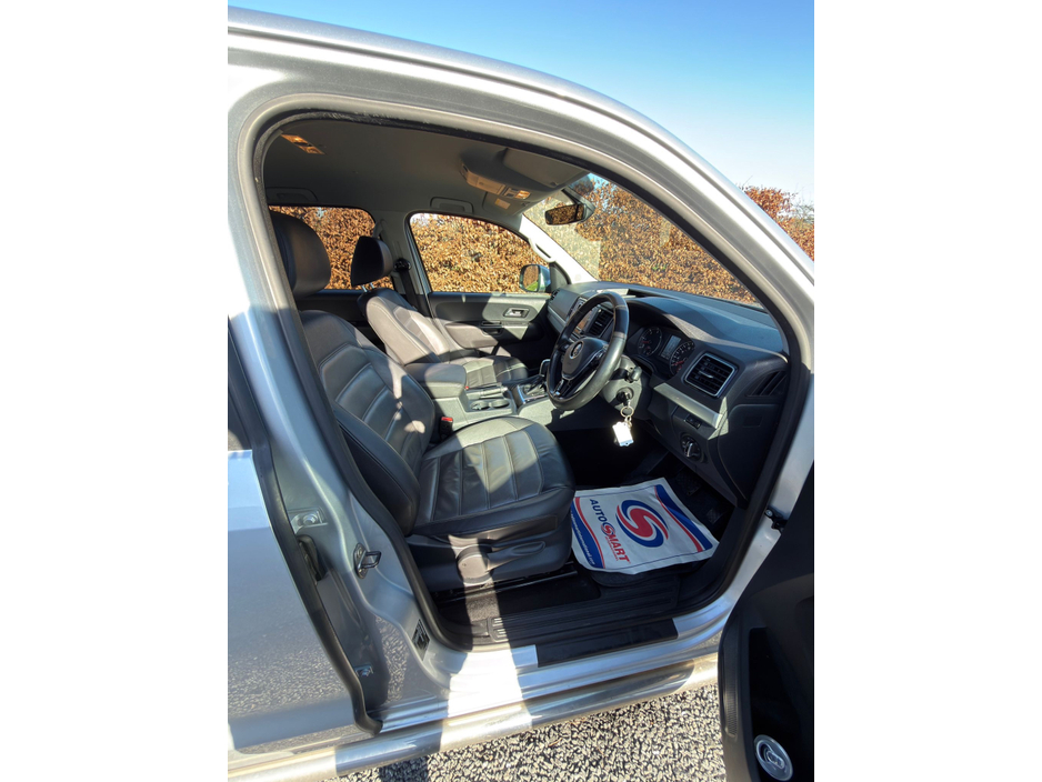 2018 Volkswagen Amarok - image 11