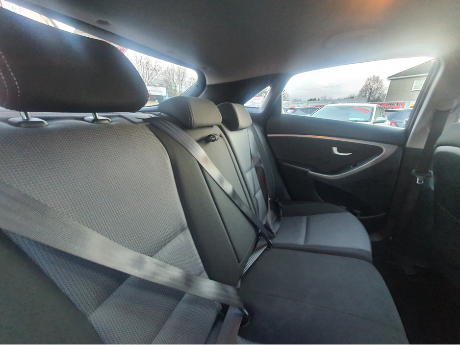 2015 Hyundai i30 1.6 DELUXE 5DR (NCT 10/26) €7,995