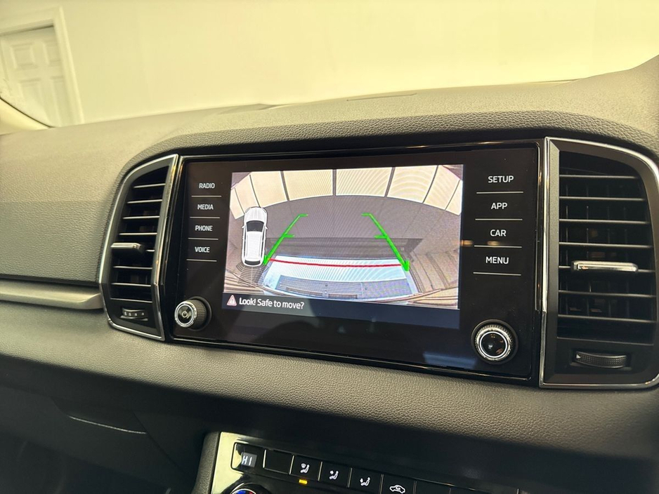 2020 Skoda Karoq - image 19