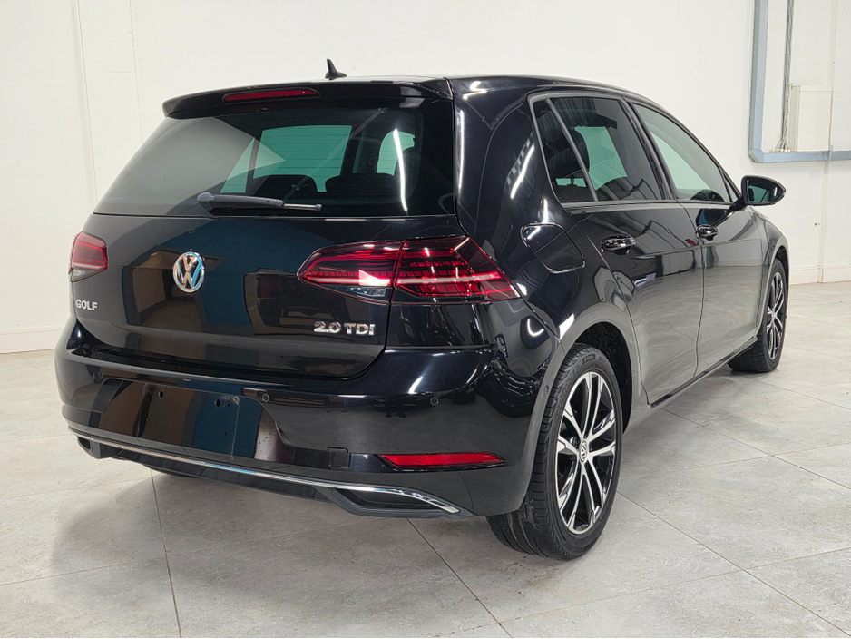 2020 Volkswagen Golf - image 4
