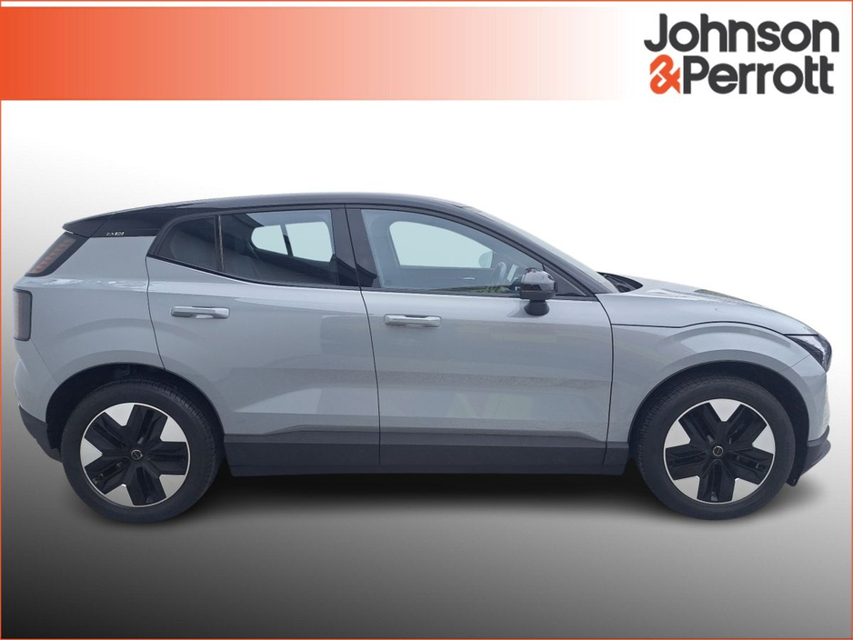 2024 Volvo EX30 Single Motor BEV 272hp Plus *VERY LOW MILEAGE* €34,900