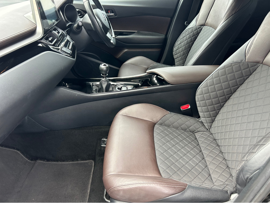 2018 Toyota C-HR - image 6