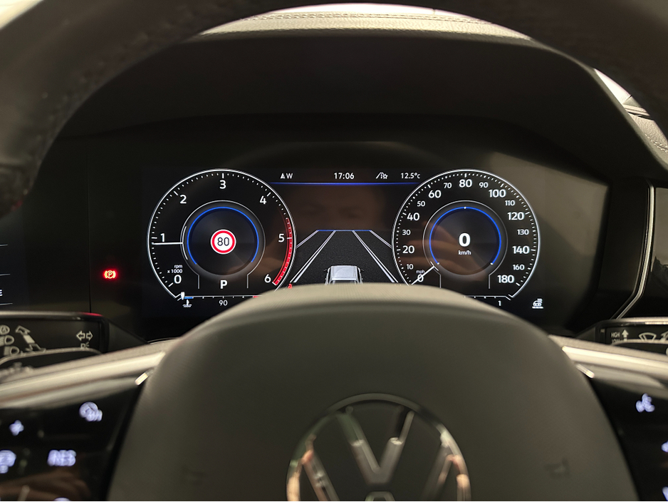 2023 Volkswagen Touareg V6 BLACK EDITION 3.0 TDI AUTO VW/AUDI SPECIALISTS WWW.DENISDARCYCARS.IE €84,950