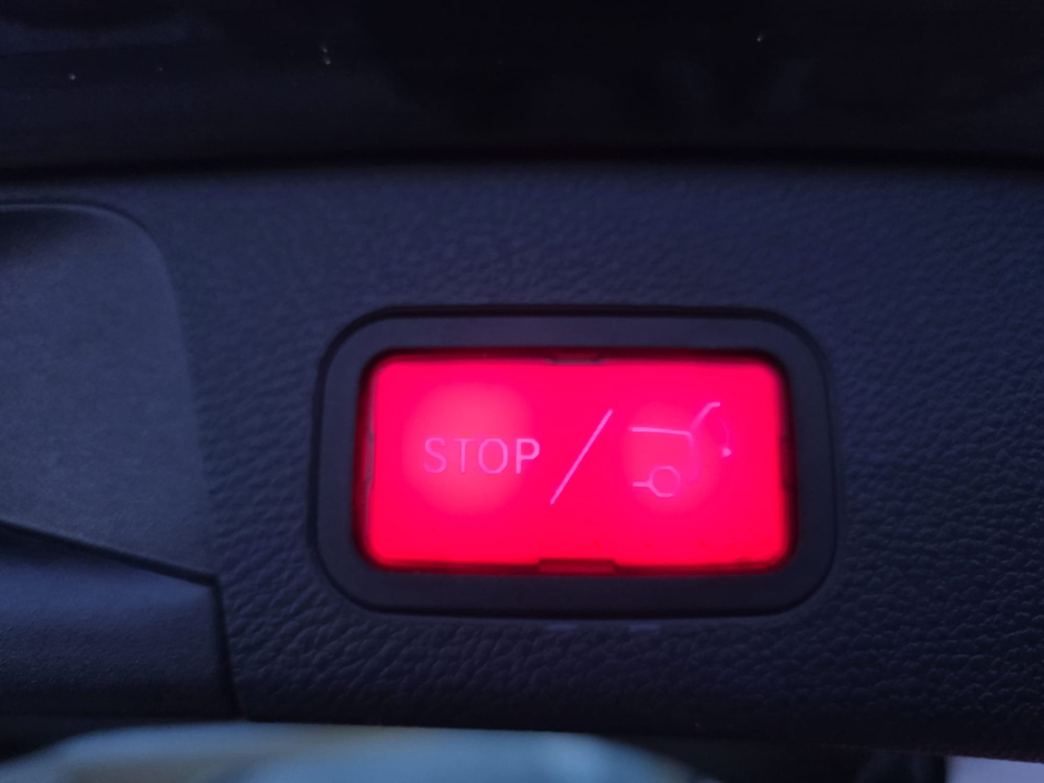 2015 Mercedes-Benz C Class - image 14