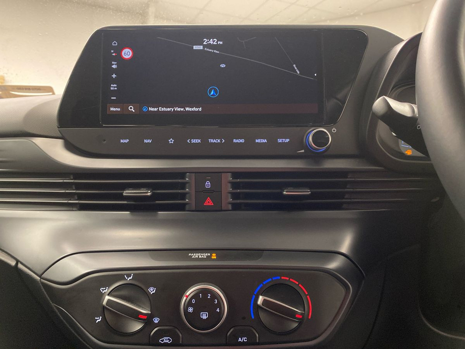 2025 Hyundai i20 - image 8