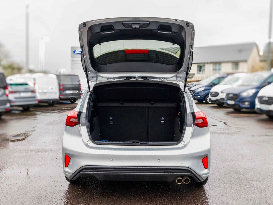 2023 Ford Focus 2023 Ford Focus Silver 1.0L EcoBoost 125PS ST-Line