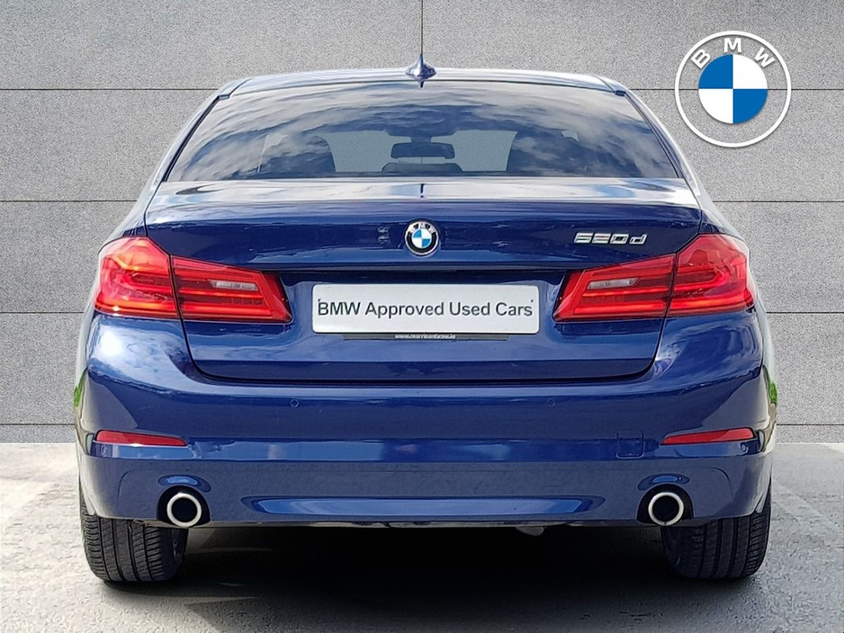 2019 BMW 5 Series - image 15