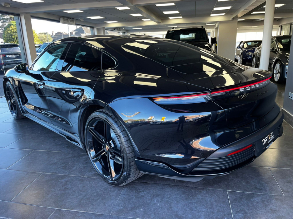 2023 Porsche Taycan - image 6