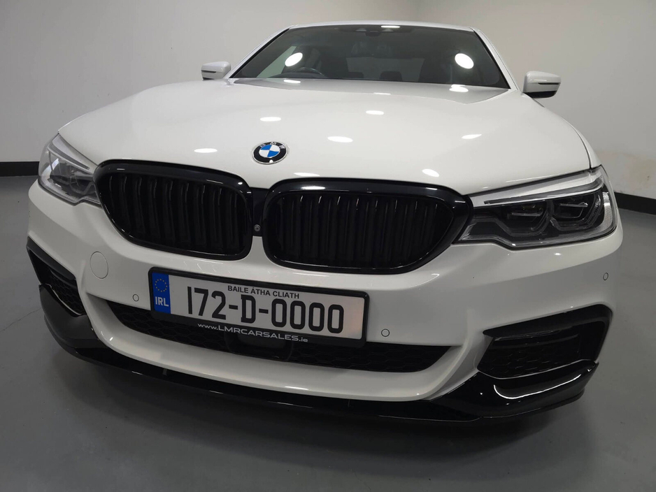 2017 BMW 5 Series - image 14