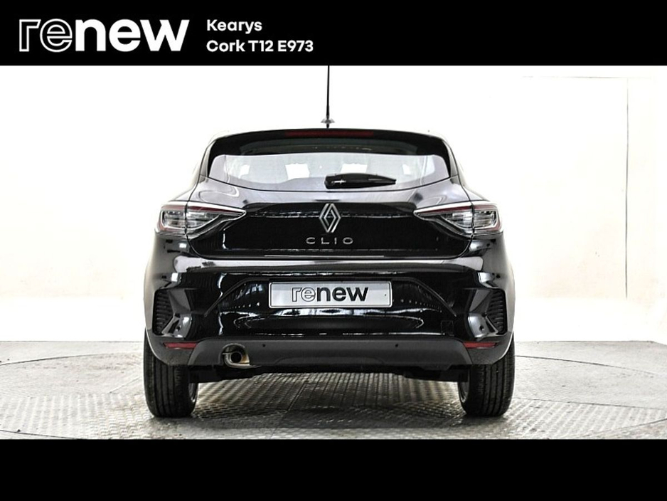 2025 Renault Clio - image 10