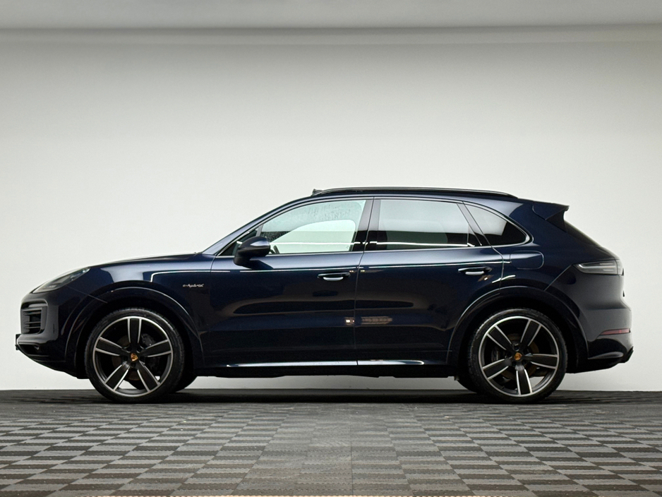 2023 Porsche Cayenne E-hybri E-hybrid 4DR Auto €87,990