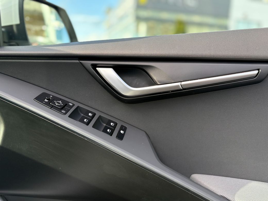 2025 Kia Niro EV ( 64 KWh ) 450km range €31,995