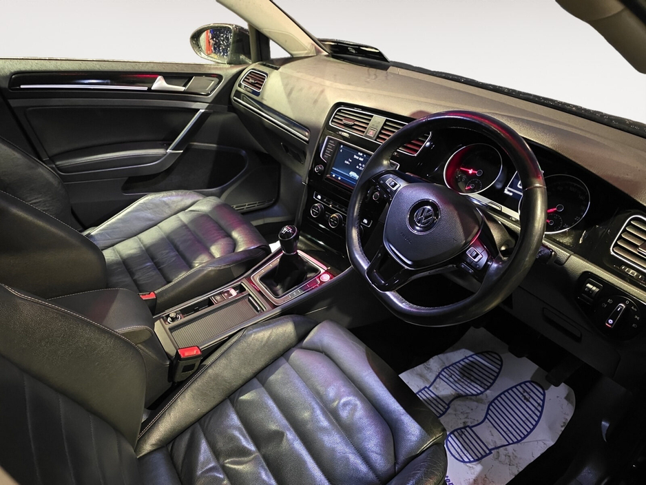 2016 Volkswagen Golf 1.6TDI DSG 5DR 110HP Highline €13,450