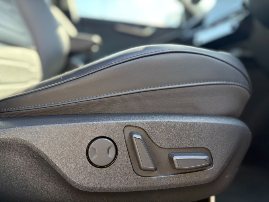 2025 Kia Niro - image 11