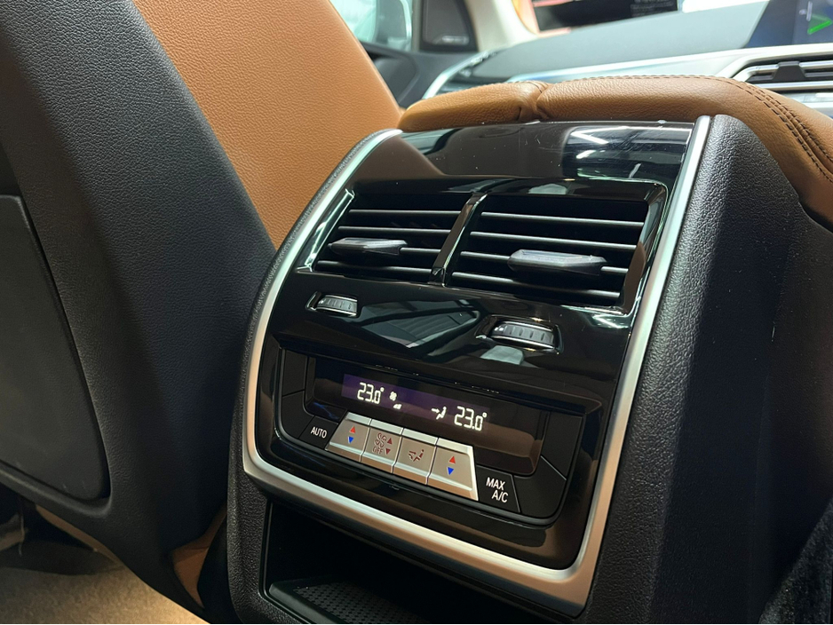 2021 BMW X5 €52950 2021 BMW X5 xDRIVE 45E -PANORAMIC ELECTRIC ROOF - HEATED ELECTRIC MEMORY SEATS - CRUISE CONTROL - REVERSE CAMERA - SPLIT ELECTRIC TAILGATE - REAR SUNBLINDS - REVERSE CAMERA €52,950