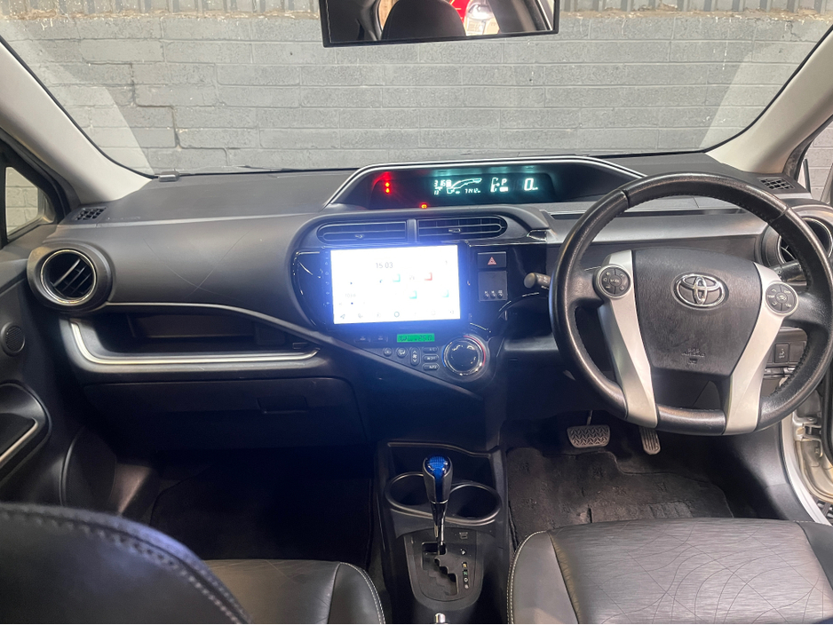 2014 Toyota Aqua - image 17