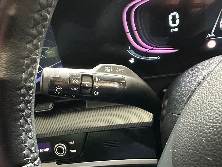 2023 Kia Sportage - image 18