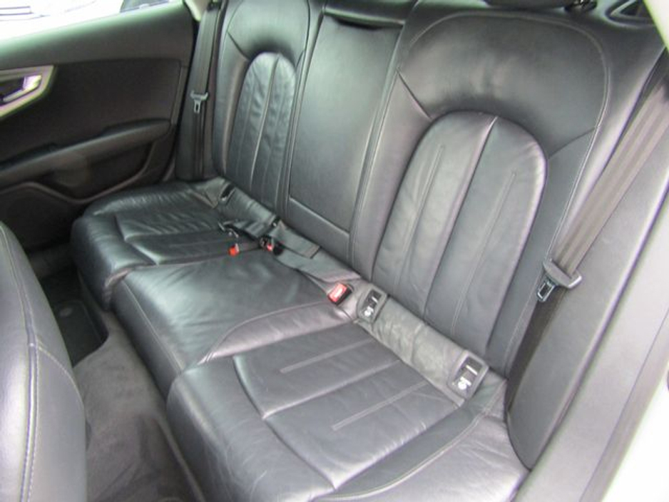 2012 Audi A7 - image 18