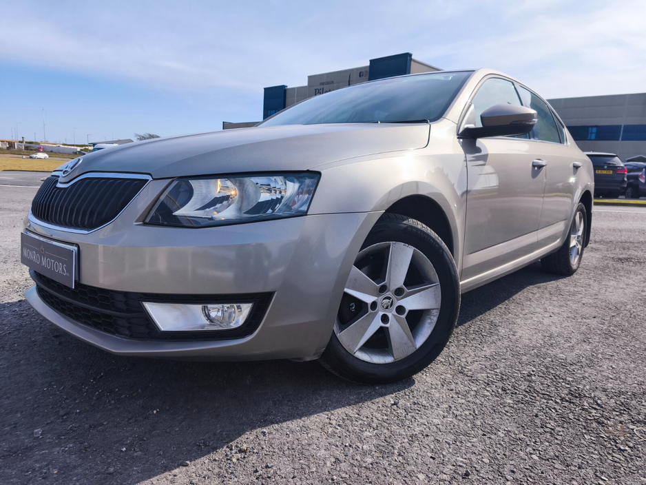 2015 Skoda Octavia - image 8
