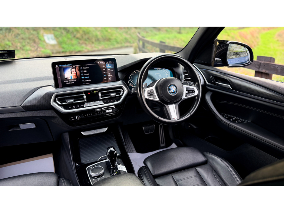 2021 BMW X3 - image 11
