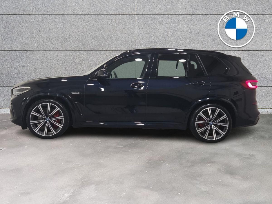2022 BMW X5 xDrive45e M Sport €65,950