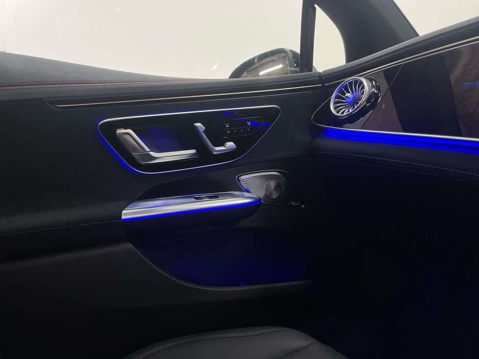 2025 Mercedes-Benz EQE - image 15