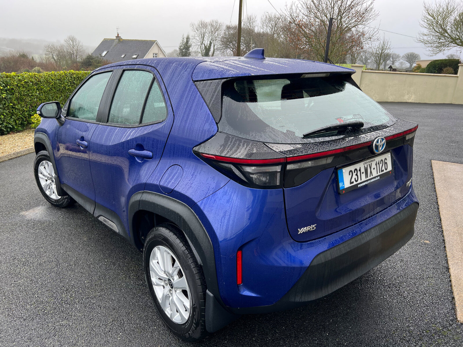 2023 Toyota Yaris Cross 1.5 Hybrid CVT Luna €22,950