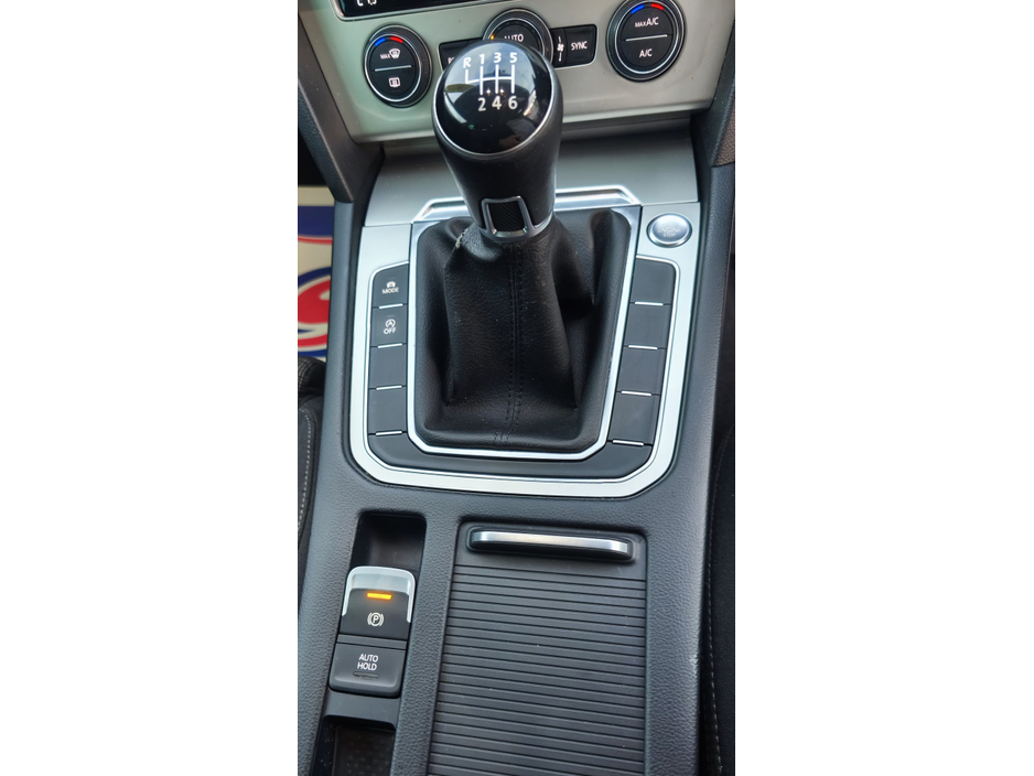 2017 Volkswagen Passat 2.0 TDI SE BUSINESS BLUEMOTION 150PS AA Approved 1 Year Warranty €13,950