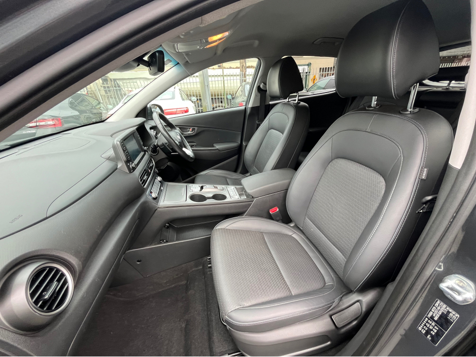 2020 Hyundai Kona - image 30