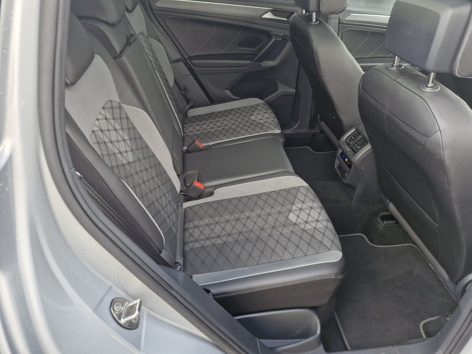 2022 Volkswagen Tiguan R-LINE 2.0 TDI D7F 150HP 5DR AU €41,950