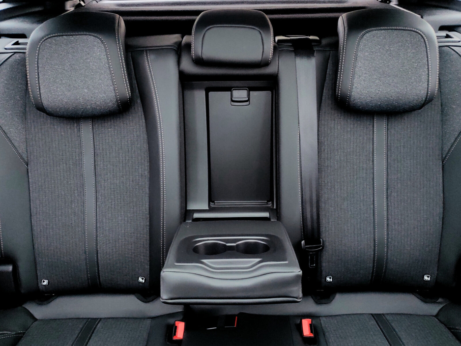 2020 Peugeot 3008 - image 11