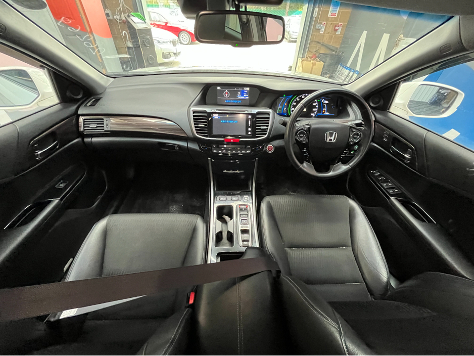 2016 Honda Accord - image 18