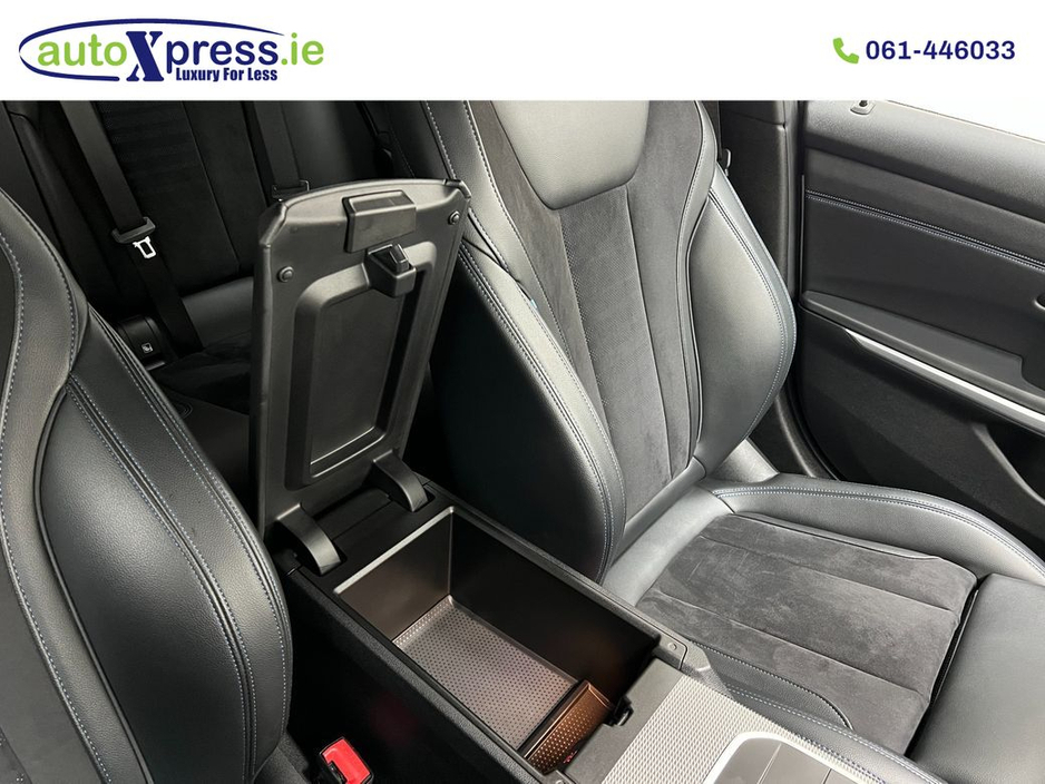 2020 BMW 3 Series - image 38