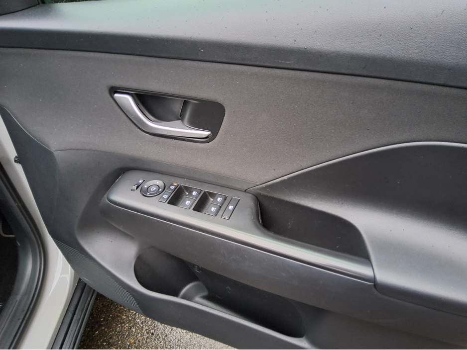 2024 Hyundai Kona - image 18