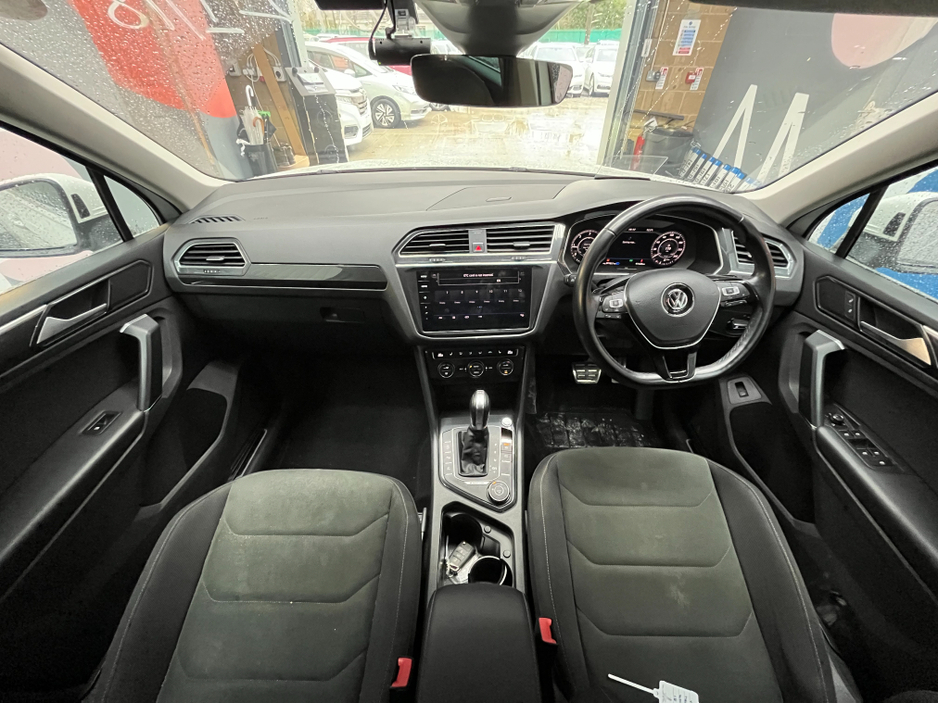 2018 Volkswagen Tiguan - image 17