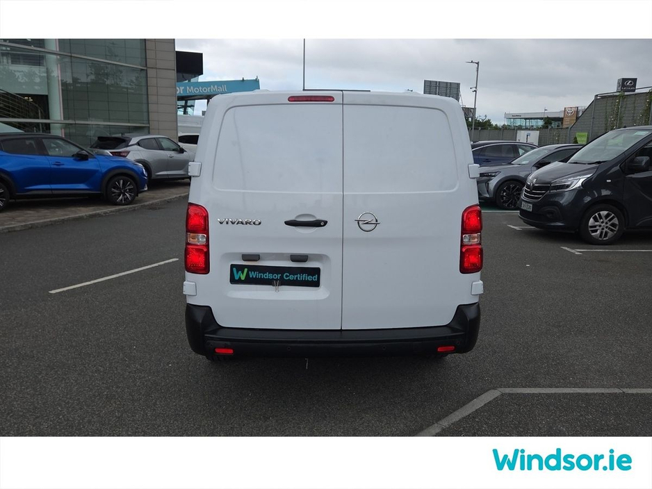 2023 Opel Vivaro - image 9