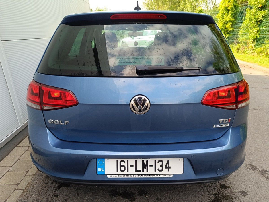 2016 Volkswagen Golf - image 12