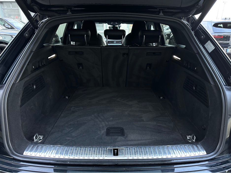 2022 Audi e-tron 55 300KW Q S LINE A €34,950