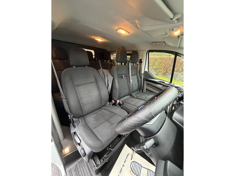 2021 Ford Transit Custom - image 18