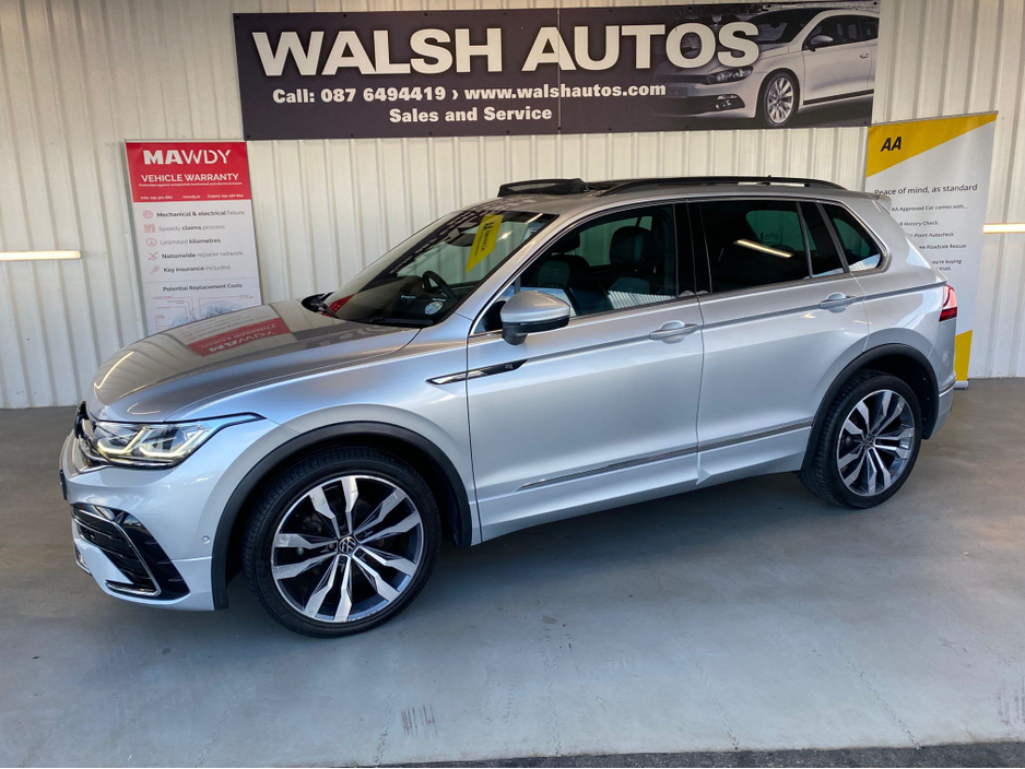 2024 Volkswagen Tiguan - image 3