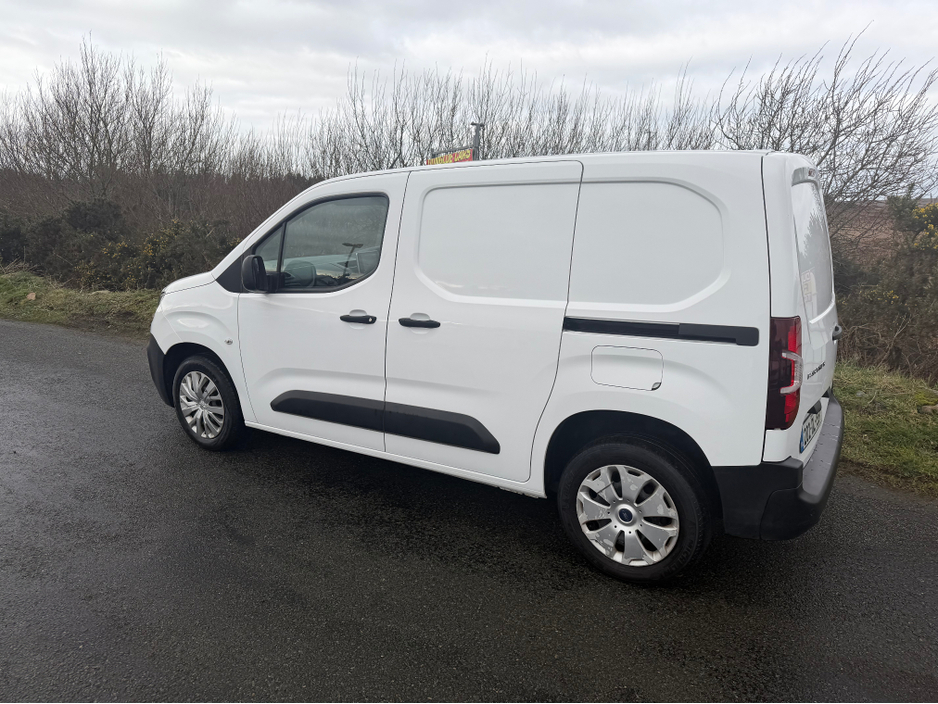 2020 Peugeot Partner PROFESSIONAL L1 BHDI €12,750