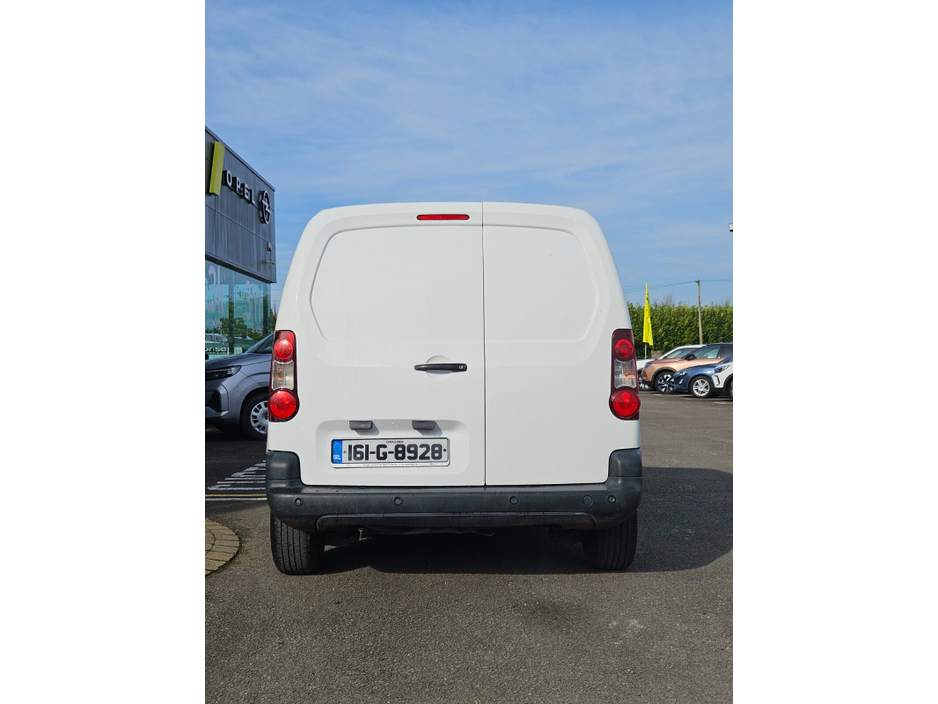 2016 Peugeot Partner - image 4