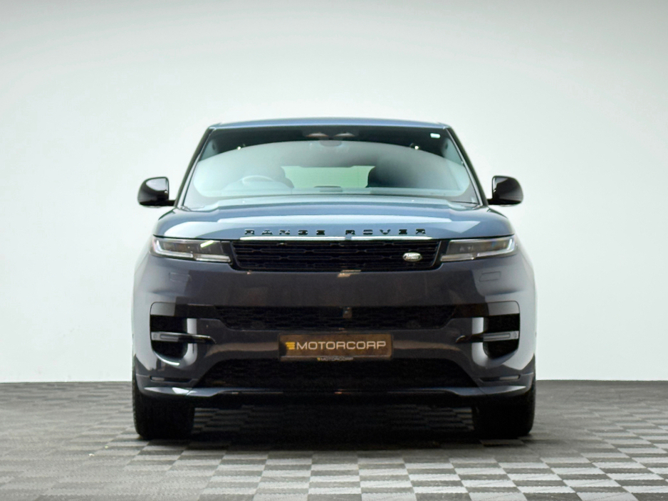 2024 Land Rover Range Rover Sport - image 2