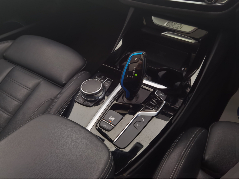 2021 BMW iX3 - image 19