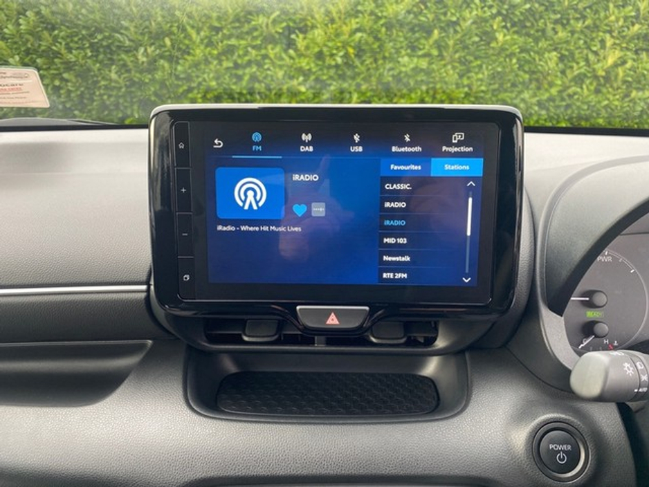 2025 Toyota Yaris - image 11