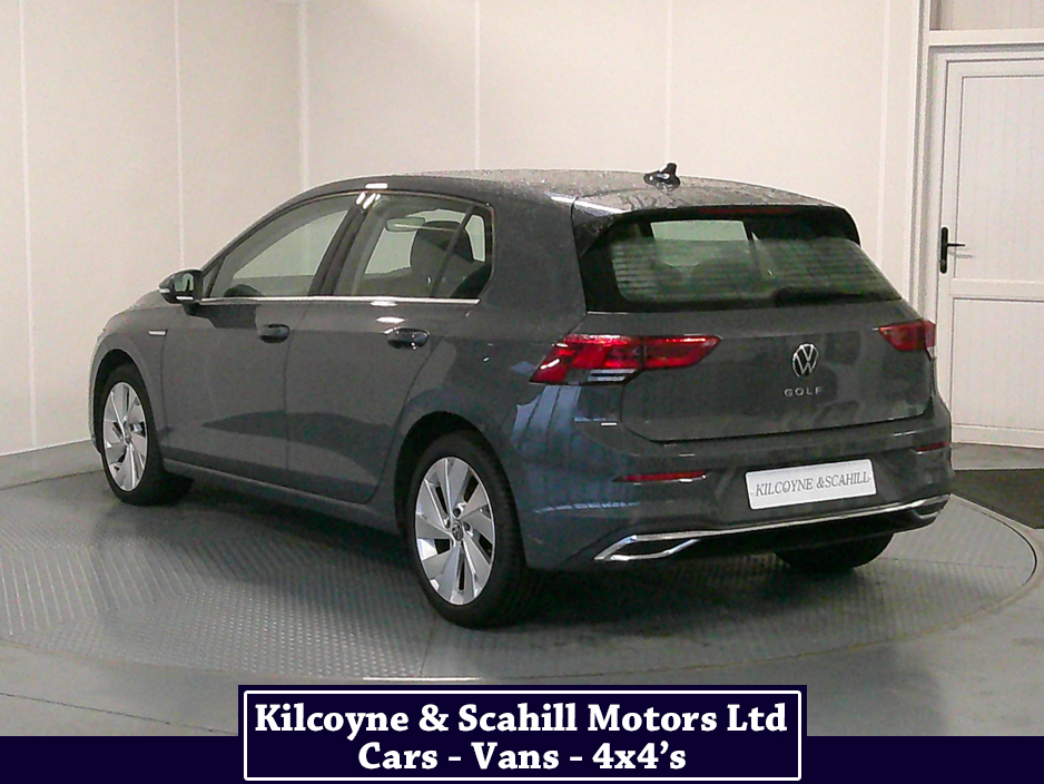 2022 Volkswagen Golf STYLE TDI €27,950