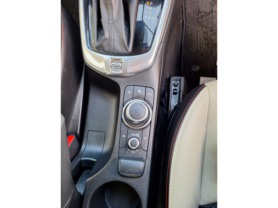 2016 Mazda Demio - image 12